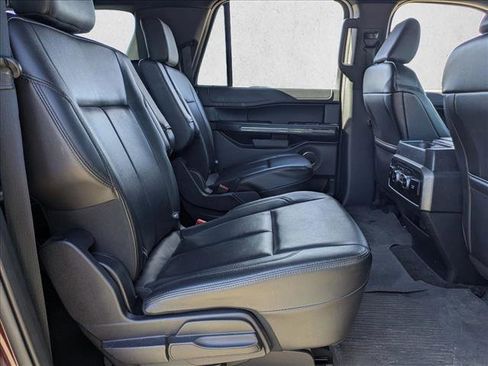 Used 2021 Ford Expedition Max XLT image 20