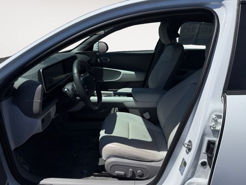 Used 2023 Hyundai Ioniq 6 SEL AWD/4WD image 10