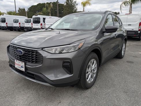 New 2026 Ford Escape Active w/ Active Premium Tech Pack image 9