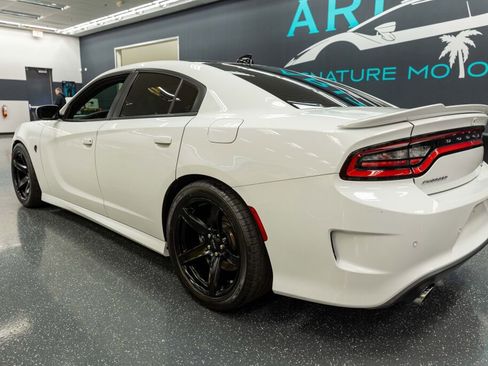 Used 2018 Dodge Charger SRT Hellcat w/ Harman/Kardon Audio Group image 9