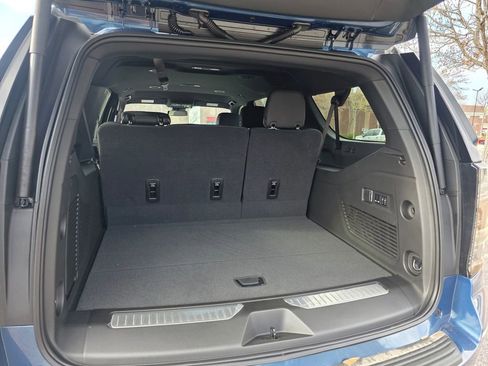 New 2026 Chevrolet Suburban Premier image 25