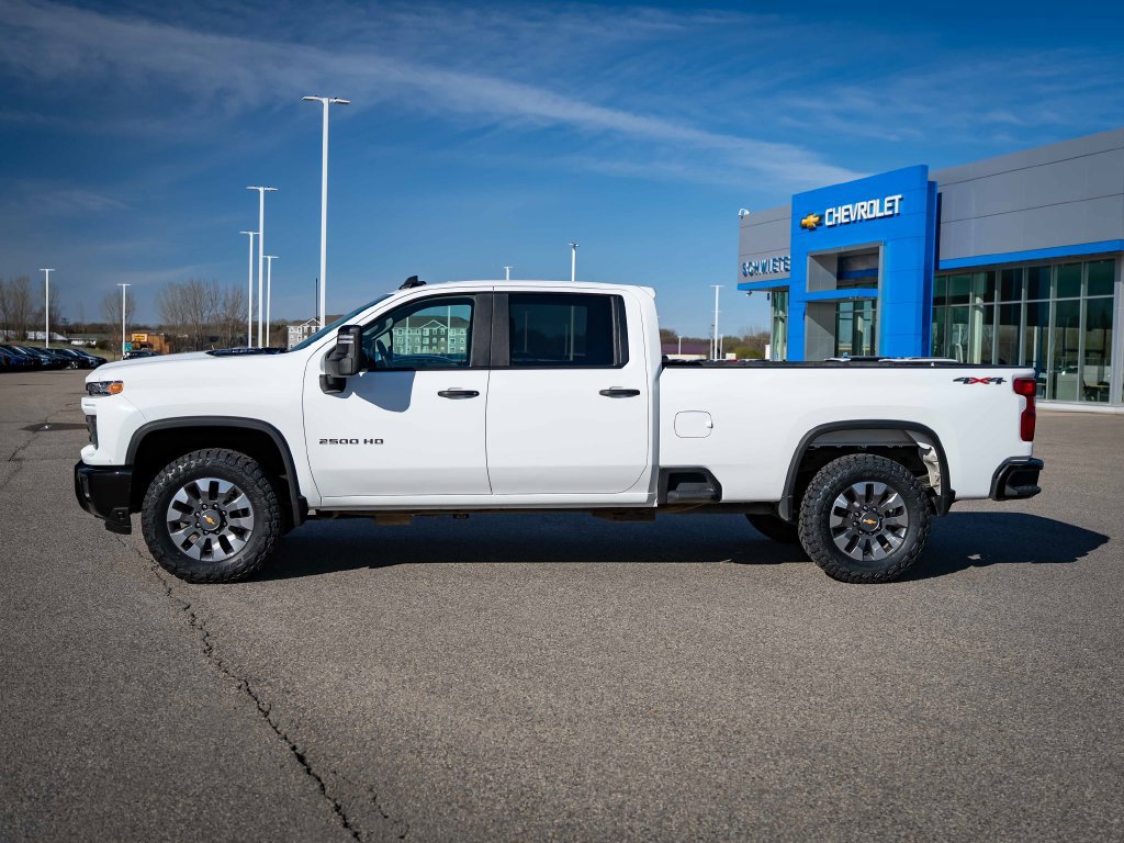 Used 2024 Chevrolet Silverado 2500 Custom w/ Custom Convenience Package AWD/4WD image 11