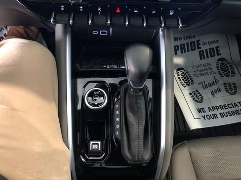 Used 2025 Chevrolet Colorado ZR2 w/ Midnight Edition image 22