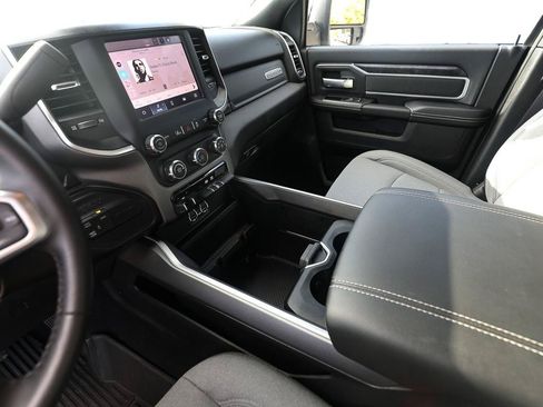 Used 2024 RAM 2500 Big Horn w/ Safety Group AWD/4WD image 20