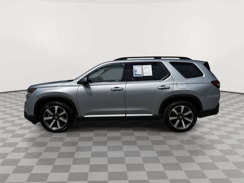 Certified 2024 Honda Pilot Elite image 3