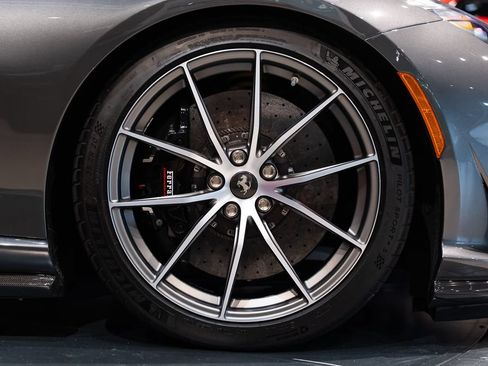 Certified 2023 Ferrari 812 GTS RWD image 16