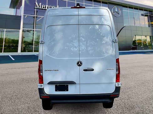 New 2025 Mercedes-Benz Sprinter 4500 image 4
