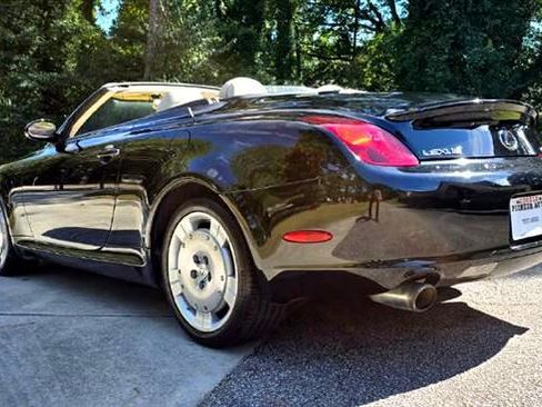 Used 2002 Lexus SC 430 Convertible image 3