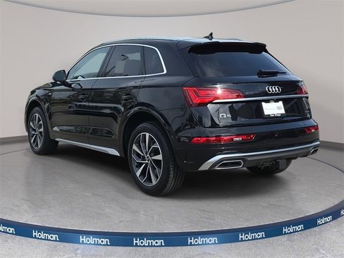 Used 2023 Audi Q5 2.0T Premium w/ Convenience Package image 6