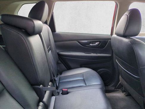 Used 2020 Nissan Rogue SL FWD image 19