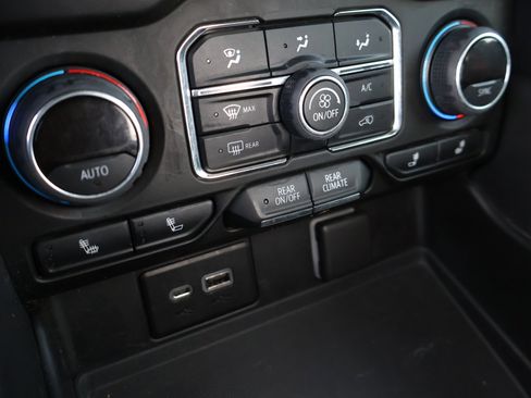 Used 2021 Chevrolet Tahoe Z71 image 5