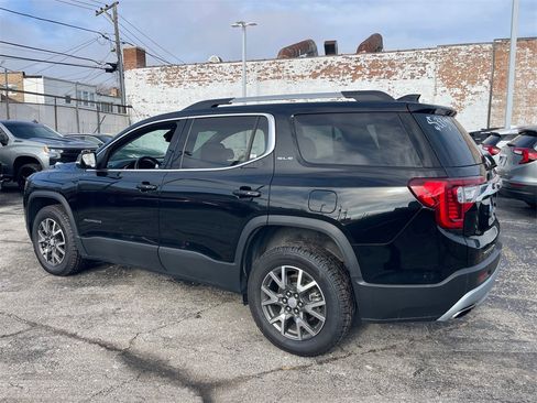 Used 2023 GMC Acadia SLE w/ Driver Convenience Package image 6