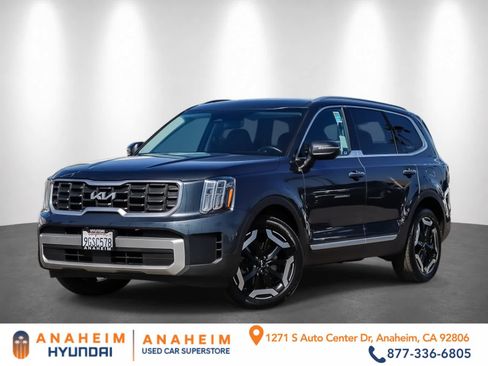 Used 2023 Kia Telluride S w/ S Sunroof Package AWD/4WD image 1