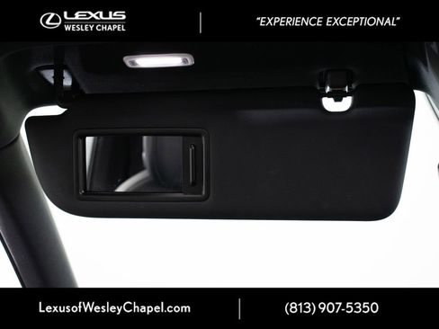 Used 2023 Porsche Cayenne AWD/4WD image 31