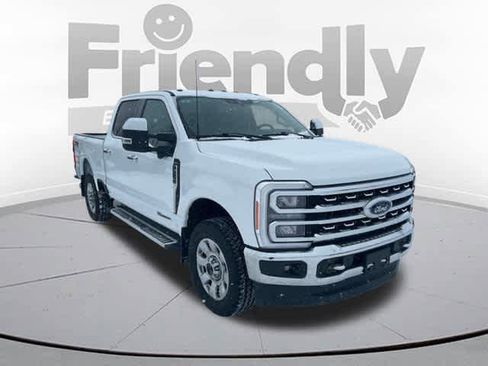 Used 2023 Ford F250 Lariat w/ Chrome Package image 3