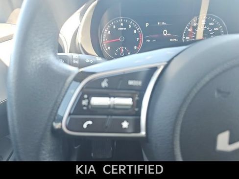 Used 2023 Kia Forte LXS FWD image 17