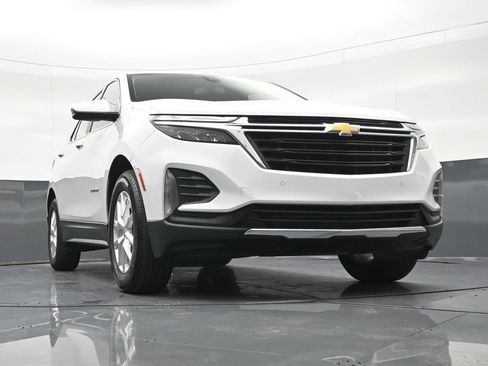 Used 2024 Chevrolet Equinox LT FWD image 29