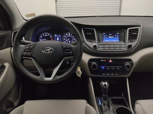 Used 2017 Hyundai Tucson SE image 22