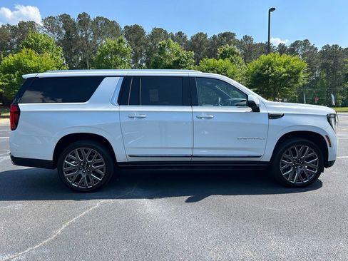 Used 2026 GMC Yukon XL Denali Ultimate AWD/4WD image 29