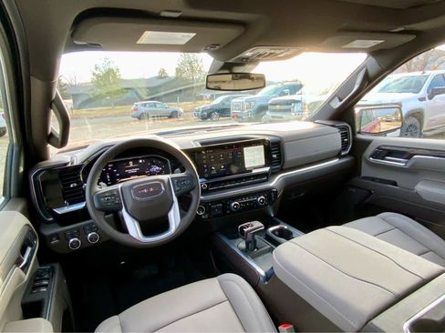 New 2026 GMC Sierra 1500 SLT image 35