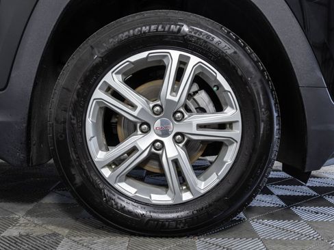 Used 2023 GMC Terrain SLE w/ Driver Convenience Package FWD image 43