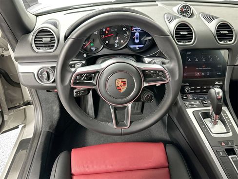 Certified 2024 Porsche 718 Boxster image 18