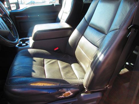 Used 2009 Ford F350 Lariat image 18