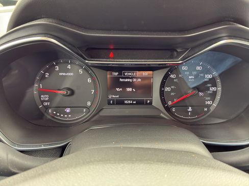 Used 2023 Chevrolet TrailBlazer LT FWD image 25