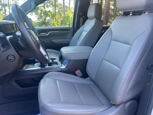 Used 2024 GMC Sierra 1500 SLT w/ SLT Premium Plus Package AWD/4WD image 18