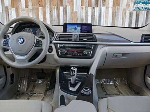 Used 2013 BMW 335i xDrive Sedan AWD/4WD image 17