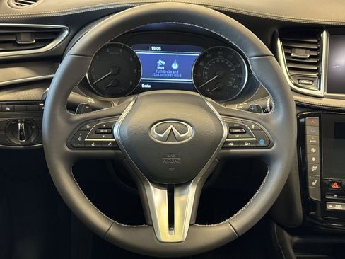 New 2025 INFINITI QX50 Luxe image 14