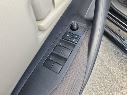 Used 2024 Toyota Corolla LE FWD image 13