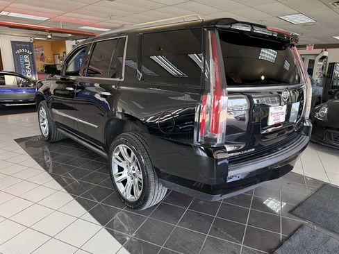 Used 2015 Cadillac Escalade Premium AWD/4WD image 8