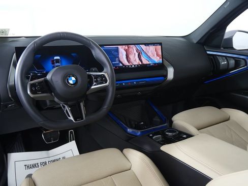 Certified 2025 BMW X3 xDrive30i w/ Premium Package AWD/4WD image 17
