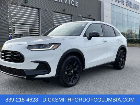 Used 2024 Honda HR-V Sport image 3