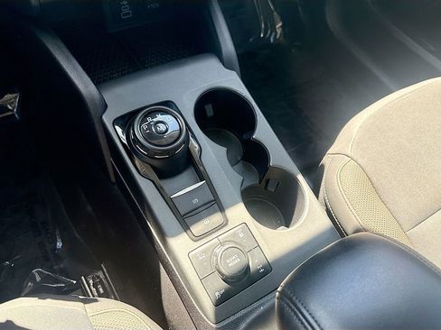 Used 2023 Ford Bronco Sport Badlands image 16