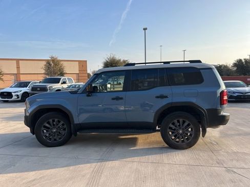 Used 2024 Toyota Land Cruiser image 6