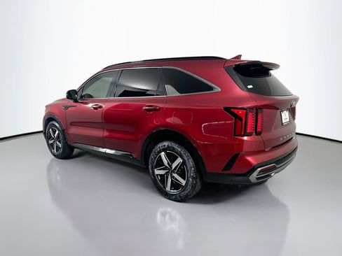 Used 2021 Kia Sorento S image 7
