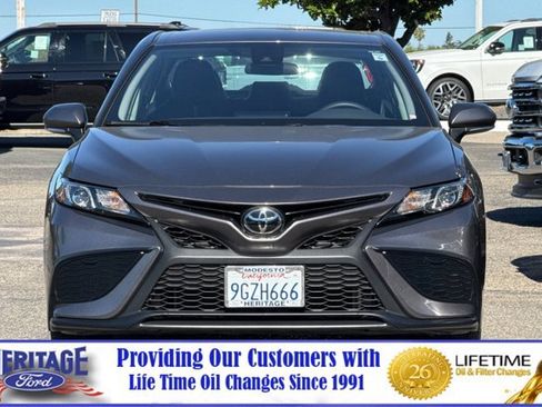 Used 2023 Toyota Camry SE FWD image 9