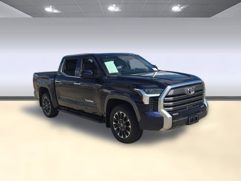 Used 2025 Toyota Tundra Limited w/ Power Package AWD/4WD image 7