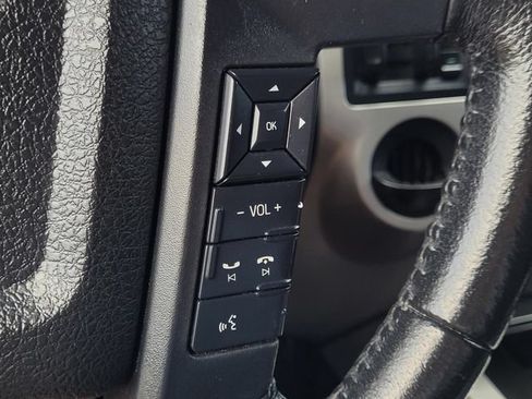 Used 2017 Ford Expedition XLT w/ Equipment Group 202A RWD image 30