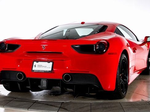 Used 2017 Ferrari 488 GTB image 12