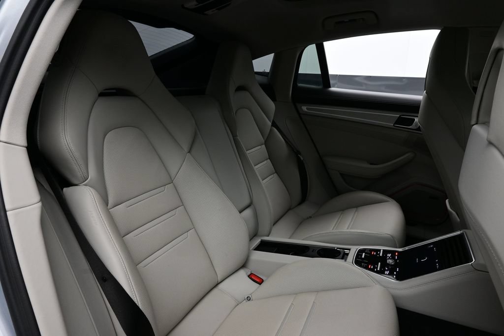 Certified 2023 Porsche Panamera AWD/4WD image 17