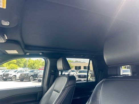 Used 2021 Ford Expedition XLT RWD image 9