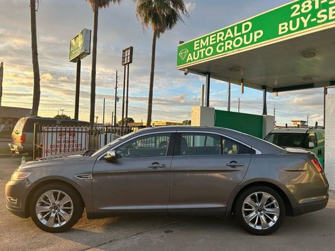 Used 2011 Ford Taurus Limited image 3