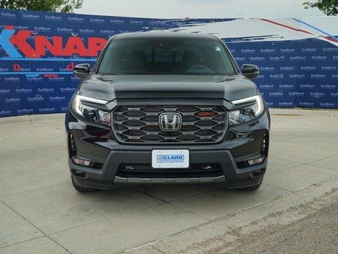Used 2025 Honda Ridgeline TrailSport image 2