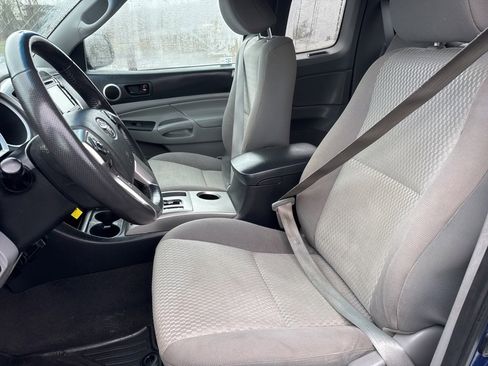 Used 2015 Toyota Tacoma PreRunner image 13