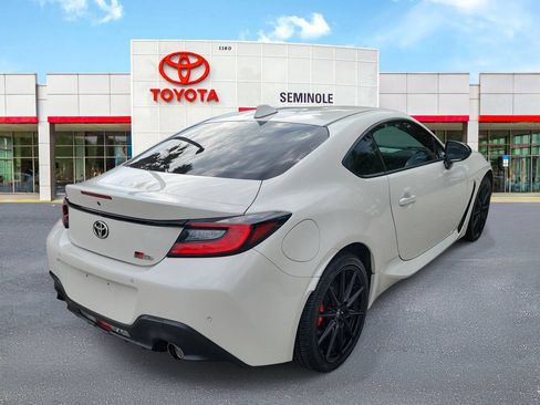 Used 2024 Toyota GR86 w/ Performance Package RWD image 3