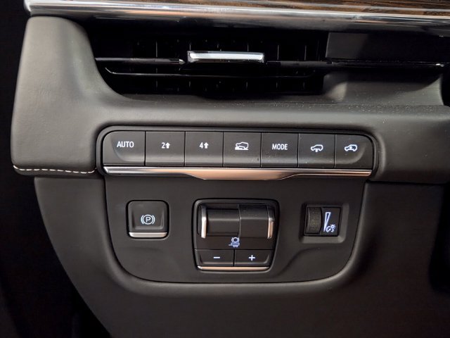 Used 2023 Cadillac Escalade Sport Platinum w/ LPO, ONYX Package AWD/4WD image 31