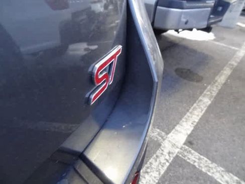 Used 2025 Ford Explorer ST image 7